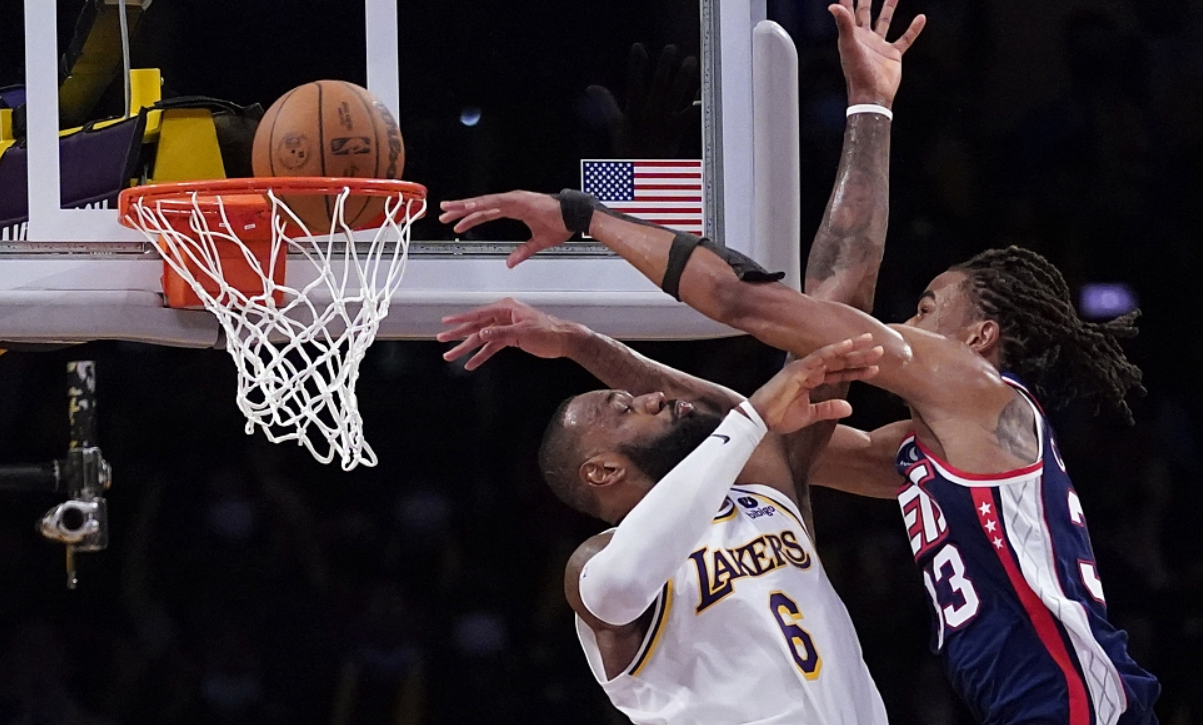 篮网带队取胜！，莎拉波娃重要时刻反败为胜气势如虹延续的简单介绍